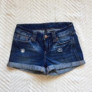 GAP lightly distressed jean shorts size 24